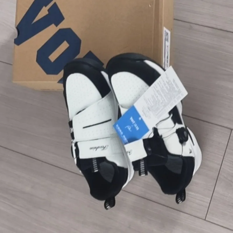 

2026 New Trend Badminton Mens Shoe Unisex Sports Shoes For Man Quick Lacing Tennis Men Shoes Big Size 47 Indoor Court Mens Shoes