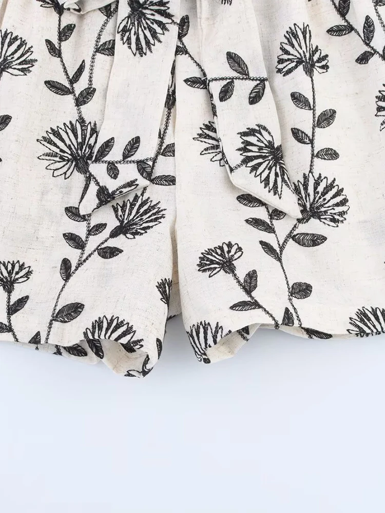 ملابس نسائية صيفية جديدة على الطراز الأوروبي والأمريكي، سراويل قصيرة غير رسمية مريحة ومطرزة على شكل حقيبة ورقية عالية الخصر