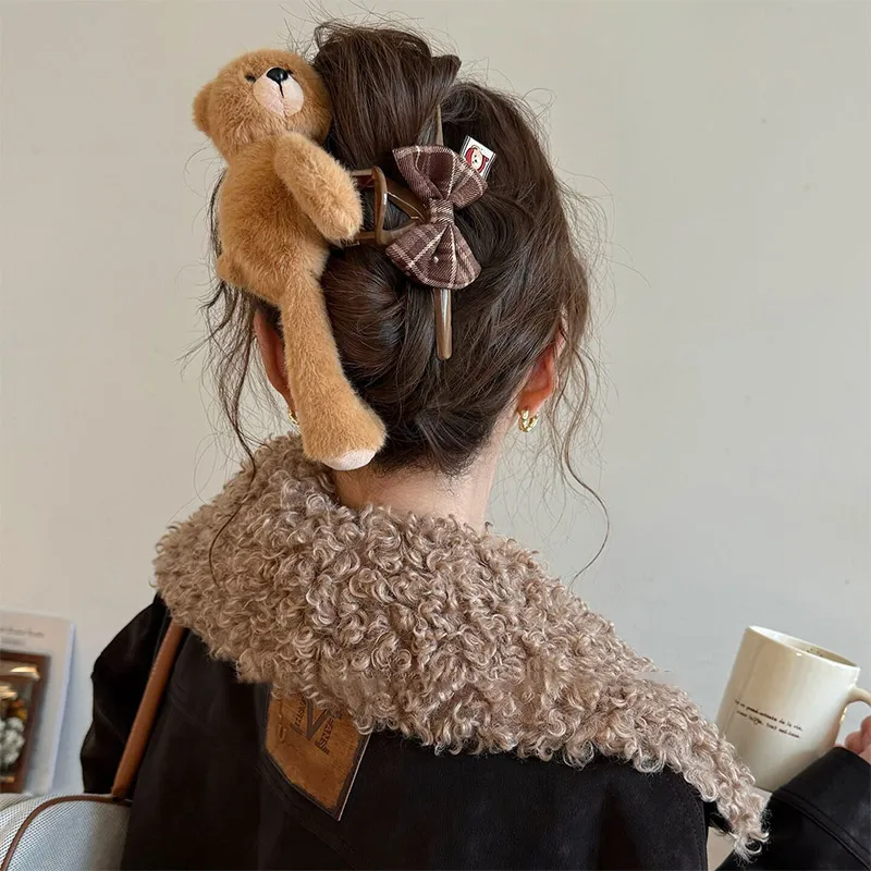 

Горячая новинка 2026: Милая заколка для волос в виде плюшевого мишки, элегантная мультяшная повязка на голову, модный аксессуар для прически, изысканный подарок