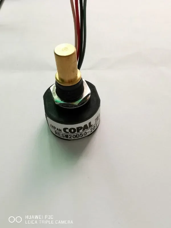 Аутентичный японский импортный энкодер RESW20D50-201-1D