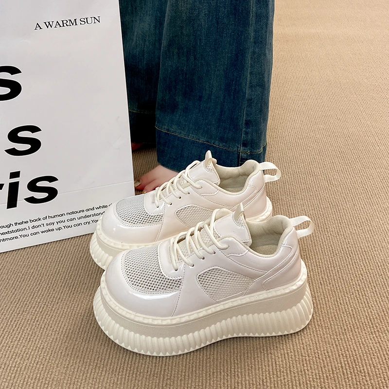 

Новинка 2023 года, уличная сетчатая женская вулканизированная обувь на платформе, дышащие женские кроссовки, хит продаж, универсальная повседневная обувь