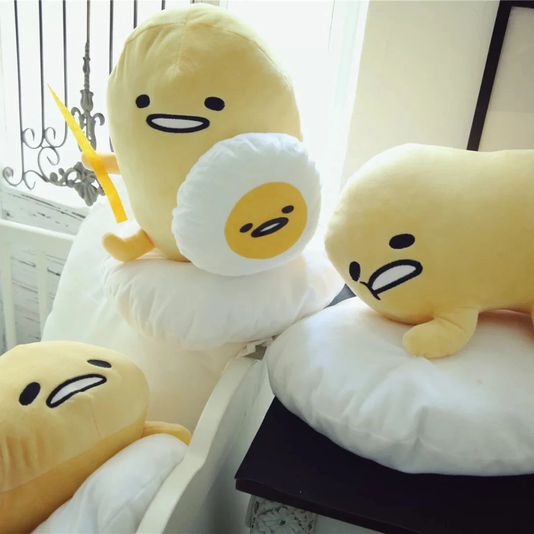 Cute Gudetama Plush Toy Soft Cuddly Stuffed Gudetama Plushies Hug Doll Sleeping Pillow Sofa Decoration Pillow Birthday Gifts