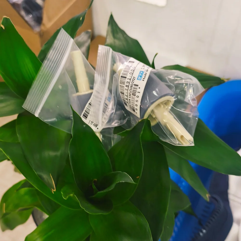 

50X Pickup Roller for HP 1160 1320 2100 2200 2300 2400 2410 2420 2430 3390 3392 M2727 P2014 P2015 1500 2500 2550 2820 2830 2840