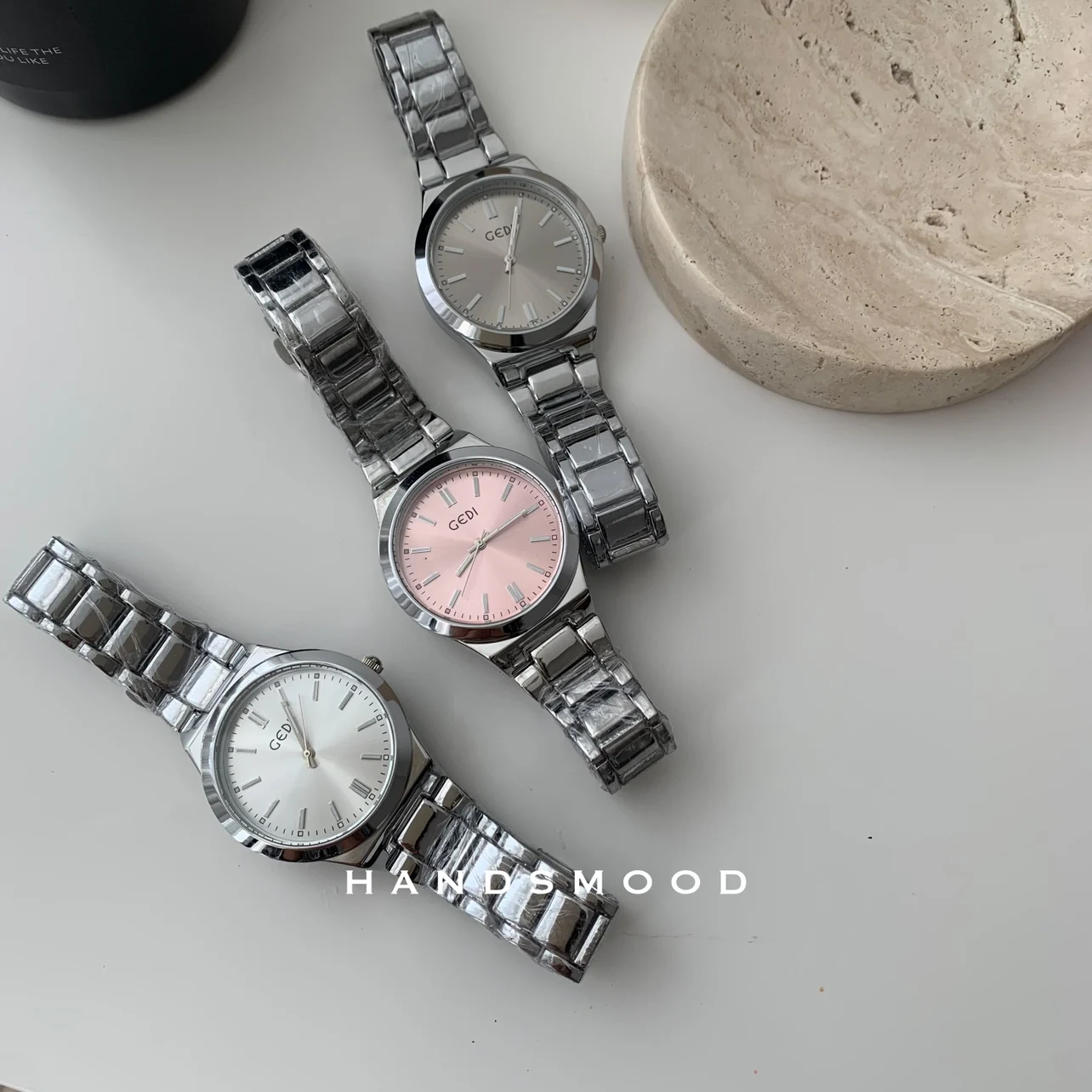 Simple, stylish, luxurious, classic, elegant chain, ladies' quartz watch, a gift for your girlfriend, a stylish quartz watch