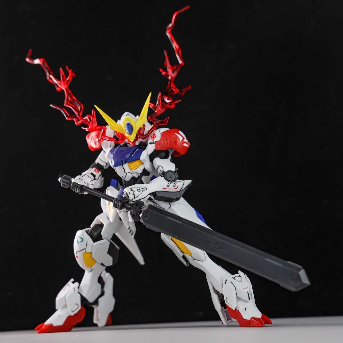 ชุดประกอบโมเดลหุ่นยนต์บาร์บาโต - Model Kit Gundam Barbatos บทวิจารณ์และราคา