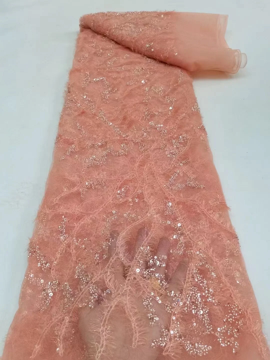 

2024 Latest Gorgeous African Handmade Beads Laces Fabrics Luxury Nigerian Sequins Mesh Lace Fabric For Dubai French Party Dress