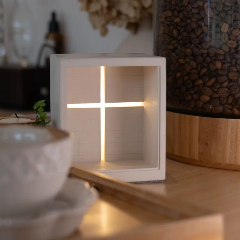 Veilleuse de construction, lampe de table ornée de ciment