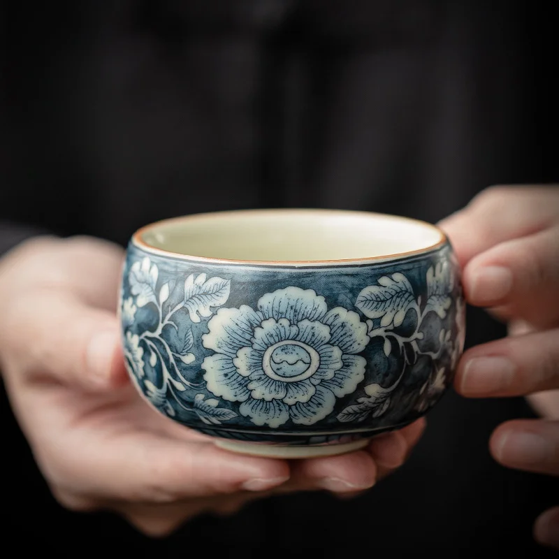 Imitation Ancient Ru Kiln Flower Rohan Cup Open Piece Can Raise A Small Tea Cup Owner Cup Taste The Chinese Household