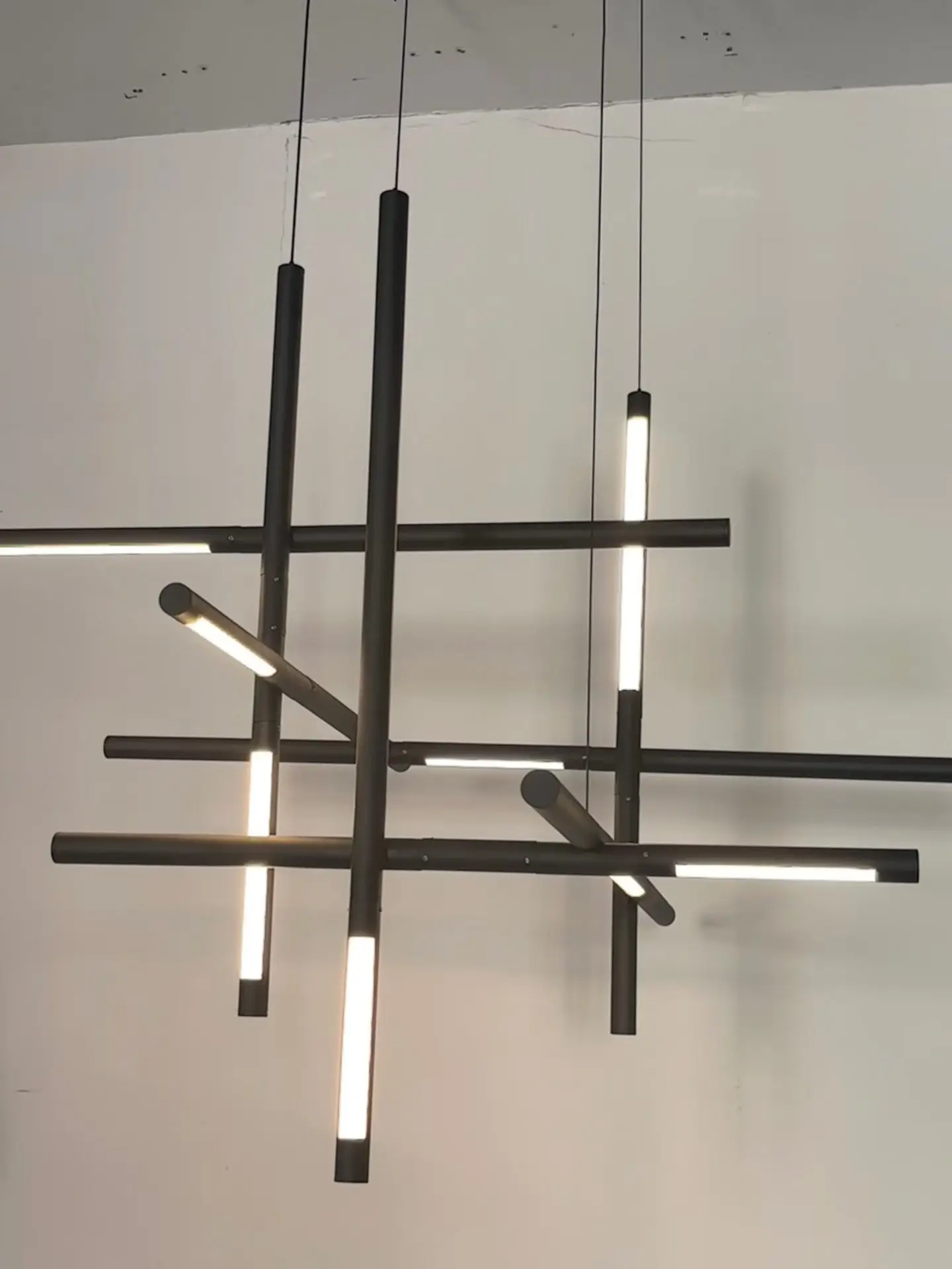 Living Room Hotel Designer Custom Pendant LED Light Long Line Chandelier in Stairwell
