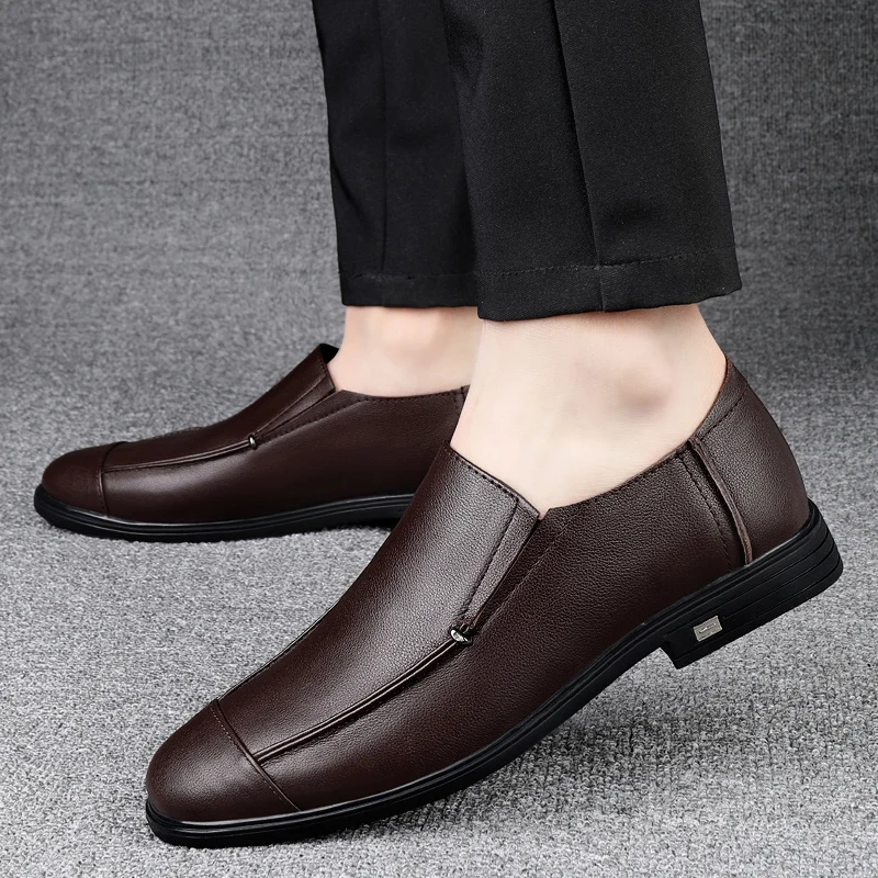 High Quality Fashionable New Top Layer Cowhide Business Casual Leather Shoes Low Top Men's Shoes Classic Black/brown Men Shoes