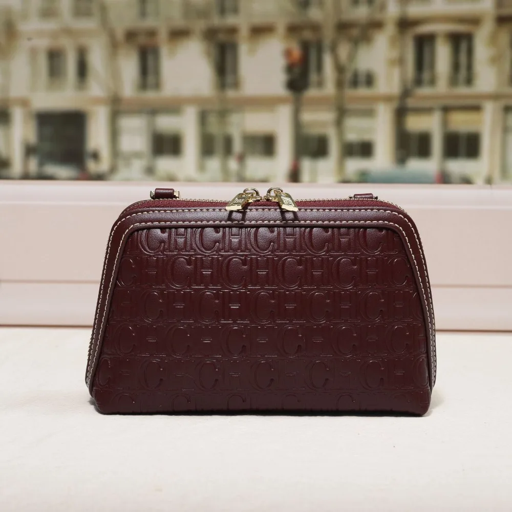 Women's Shoulder Bag - High-Quality Leather Messenger Bag With Elegant Crossbody Function For Ladies