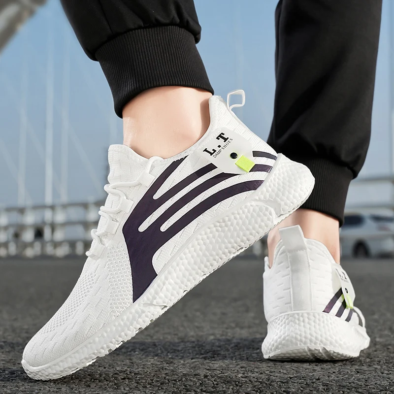 

ELUVA Men Shoes Lightweight Breathable Running Shoes Non Slip Tennis Trainers Comfortable Walking Sneakers Retro Casual Shoes