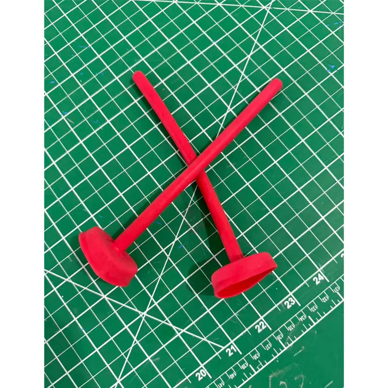 O tubo nasal vermelho de 15cm de comprimento não pode ser adquirido separadamente e precisa ser encomendado junto com a máscara para envio.