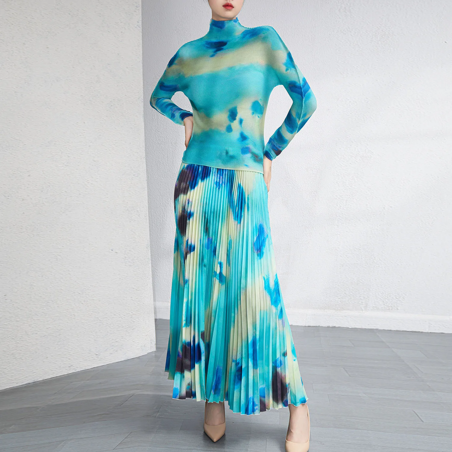 

Women's Fashioned Pleated Slim Fit Two-Piece Set Midi Skirt And Printed Top Versatile Work Commute Style Polyester Fiber