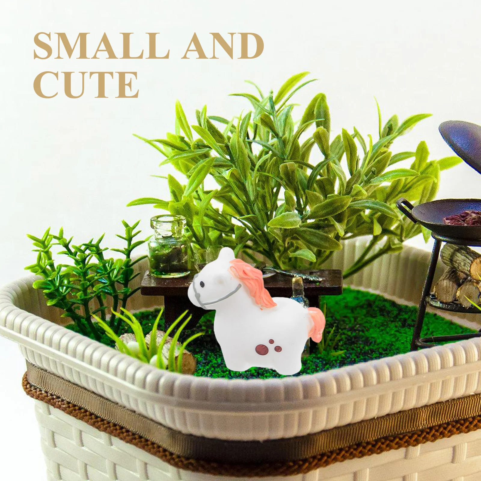 Juego de animales de resina en miniatura para granja, micropaisaje, bricolaje, pequeño, para decoración del hogar y la Oficina, vaca, oveja, caballo, perro, granero, 14 Uds.