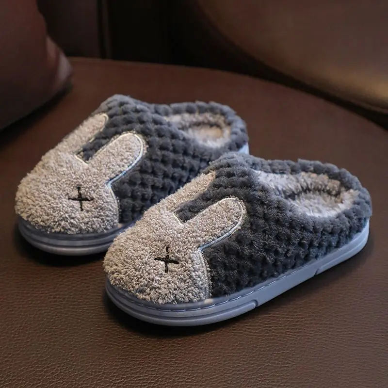 شباشب شتوية للأطفال شباشب قطنية للوالدين والطفل للأولاد والبنات تصميم أرنب لطيف مبطن بالقطيفة أحذية منزلية دافئة غير قابلة للانزلاق #4