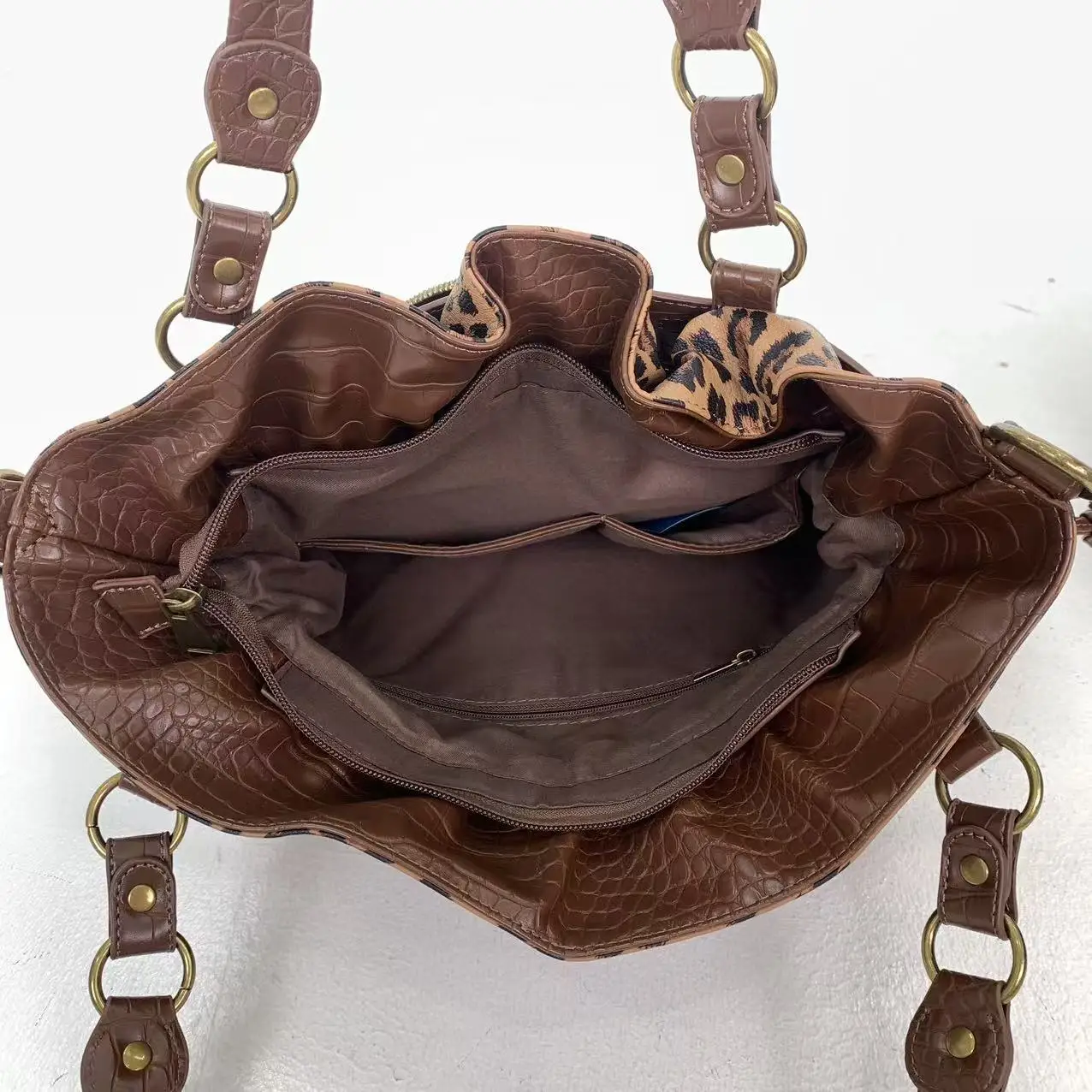 Vintage leopard print pleated personalized street tote bag with large capacity Y2K spicy girl crossbody shoulder bag