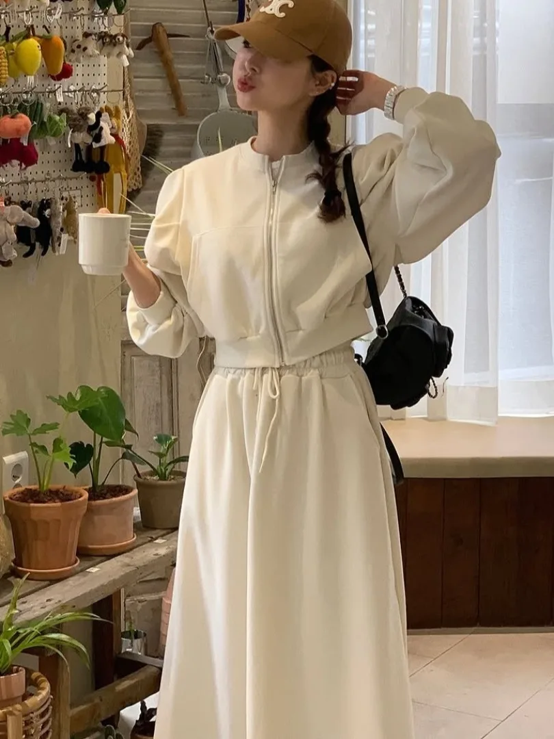 

Spring New Arrival Women's Sportswear Set ort Sweatirt Jaet High Waist A-Line Skirt Two-Piece Ensemble Faionable