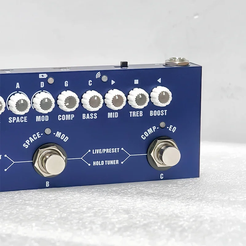 M-VAVE Cube BABY Effectpedaal voor basgitaar M-VAVE 3 EQ 8 IR-bestandsleuven Multi-effectpedaal Ingebouwde batterij Bluetooth-ondersteuning