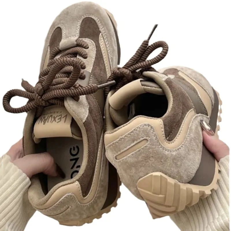 Sepatu Sneakers Kulit Wanita Model Retro Tentara Jerman Musim Gugur 2025, Warna Terpisah, Sol Tebal Datar, Kasual Minimalis
