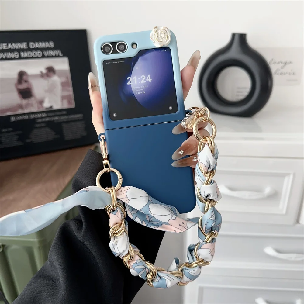 For Samsung Galaxy Z Flip 6 5 Case Fashion Bracelet Wrist Chain Lanyard Gradient Scarves Shockproof  Cover For Galaxy Flip 5 6