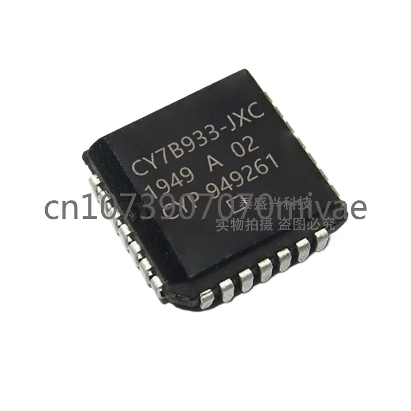 CY7B933-JXC CY7B933 Embedded PLCC-28 Transmitter IC Telecom Interface New Original