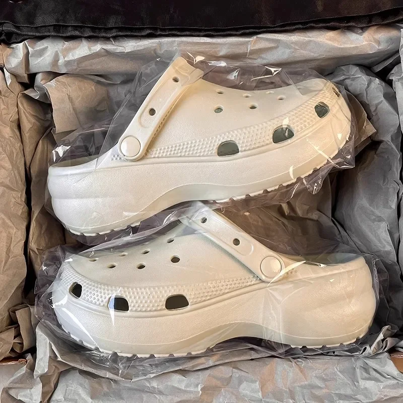 Sandalias de fondo grueso nublado con agujero de nube, zapatillas de playa antideslizantes transpirables para parejas, Material EVA, ropa de verano al aire libre