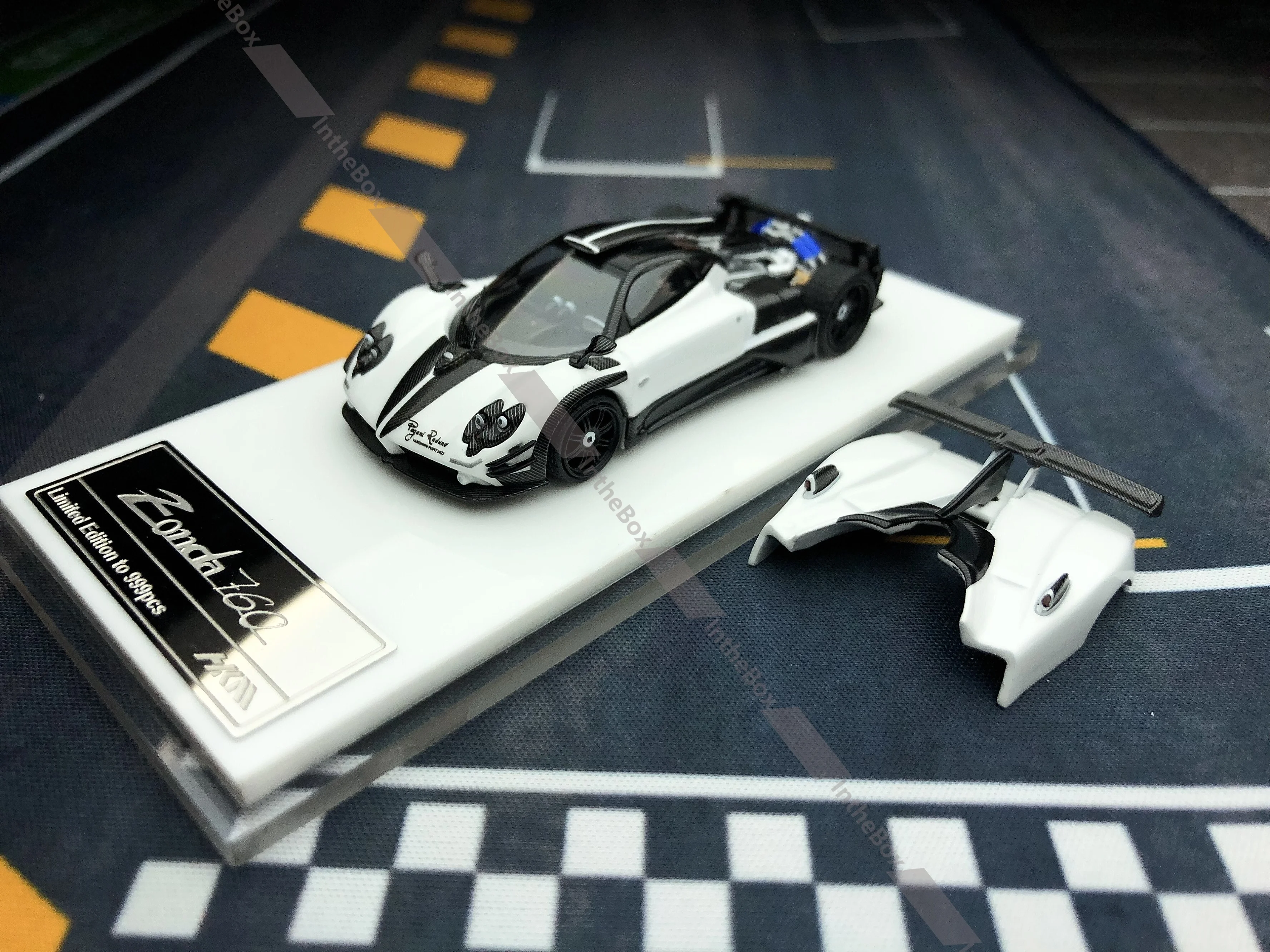 

HKM 1/64 Zonda 760 White Diecast Model Car Collection Limited Edition