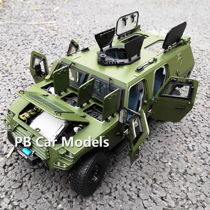 Original Factory New Mengshi Second Generation 70th Anniversary Off road Vehicle Military Armored Vehicle 1:18 Car Model