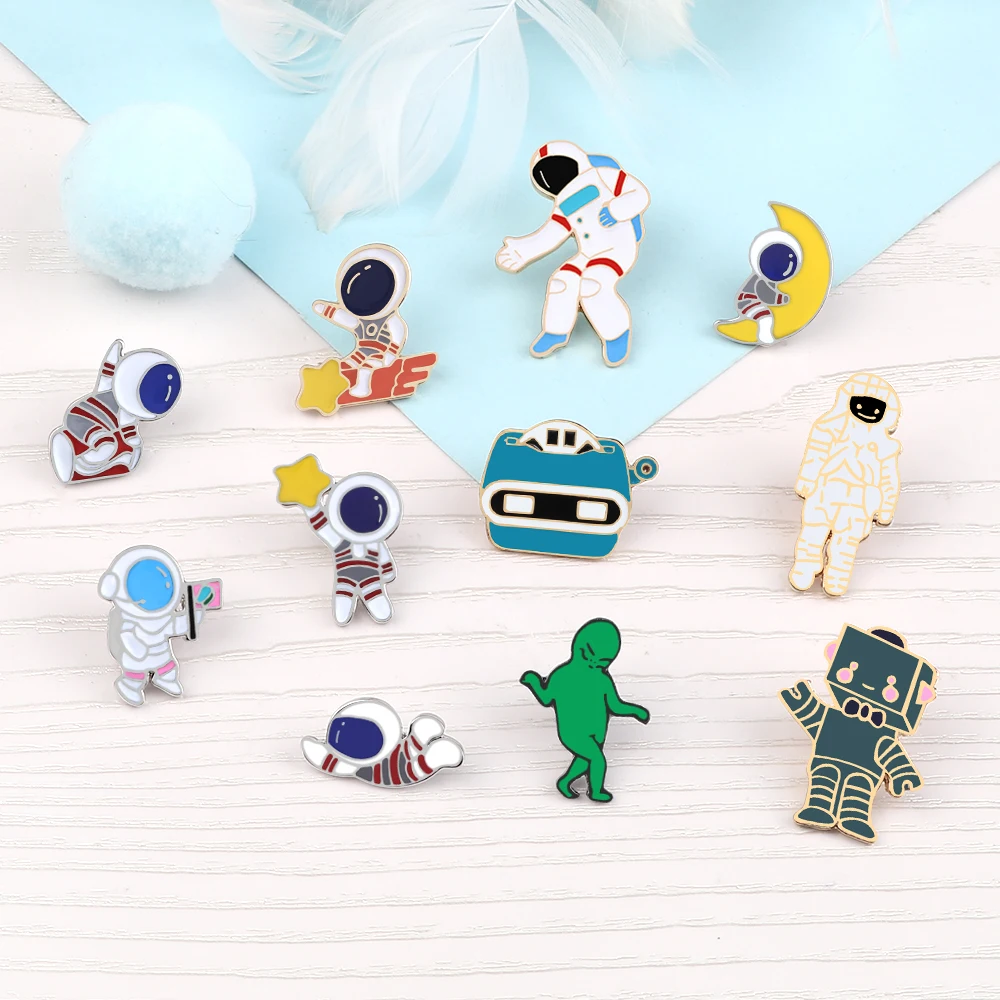 Sci-Fi Fan Cartoon Brooches Pins Cute Robot Astronaut Funny Alien Enamel Pin Kids Explore Universe Badge T-Shirt Hat Bag Jewelry