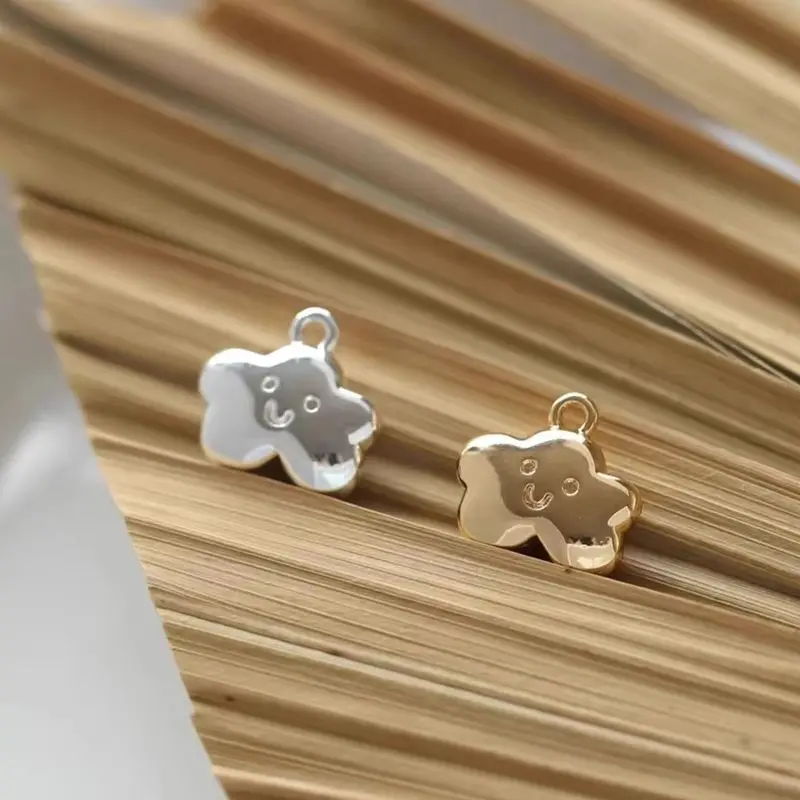 

4 шт. 10,9x11,6 мм 14-каратное золото, маленький свежий гладкий милый кулон с маленьким облаком, ожерелье, браслет, очаровательные аксессуары ручной работы