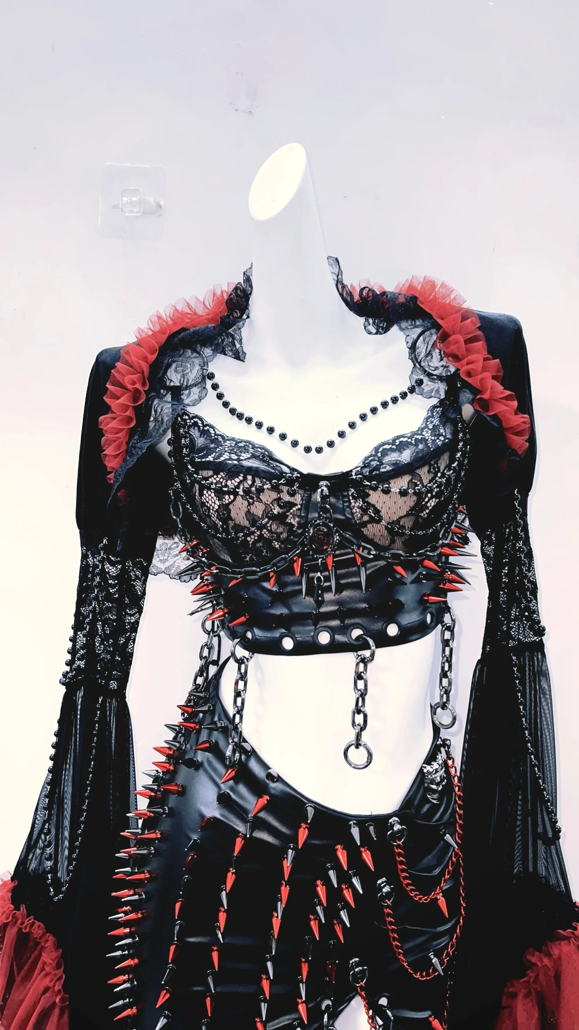 Y2k موضة بوستير topy2k قطع علوية قصيرة ملابس قوطية برشام تانك القمم القوطية الشرير تانك القمم خمر y2k الملابس السوداء