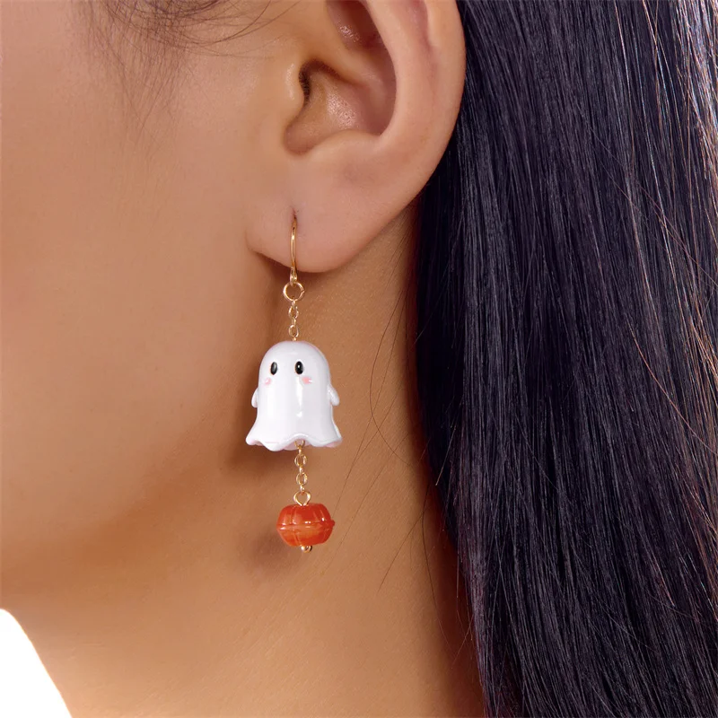 Niedliche Halloween-Harz-Geister-Ohrstecker für Damen, modische Cartoon-Kürbis-Anhänger-Piercing-Ohrringe, Schmuckgeschenke – Detail 1