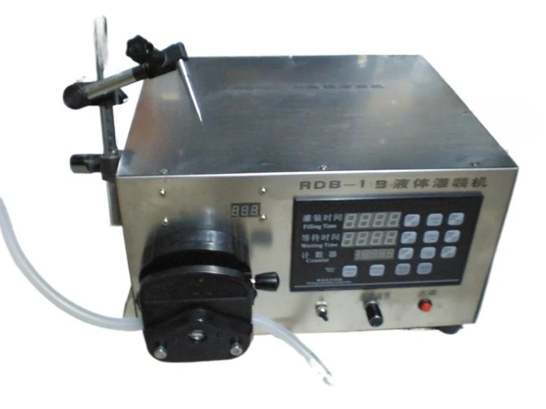 آلة تعبئة Peiqi آلة تعبئة P تمعجية برأس مزدوج آلة تعبئة المذيبات الكيميائية العضوية ذات الرأس المزدوج