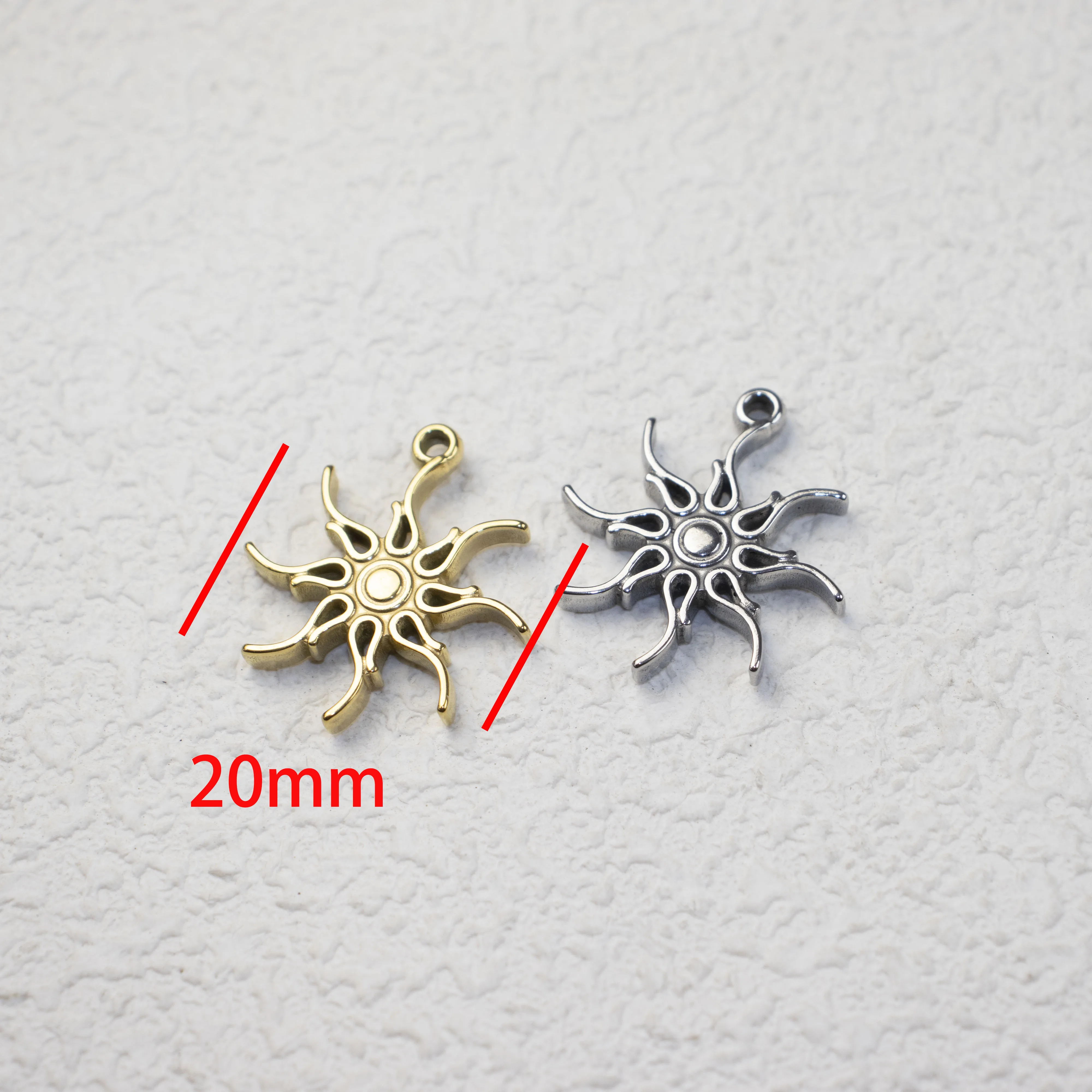 5pcs Wholesale Casting Stainless Sun Coin Charms Pendant DIY Necklace Earrings Bracelets Unfading Colorless