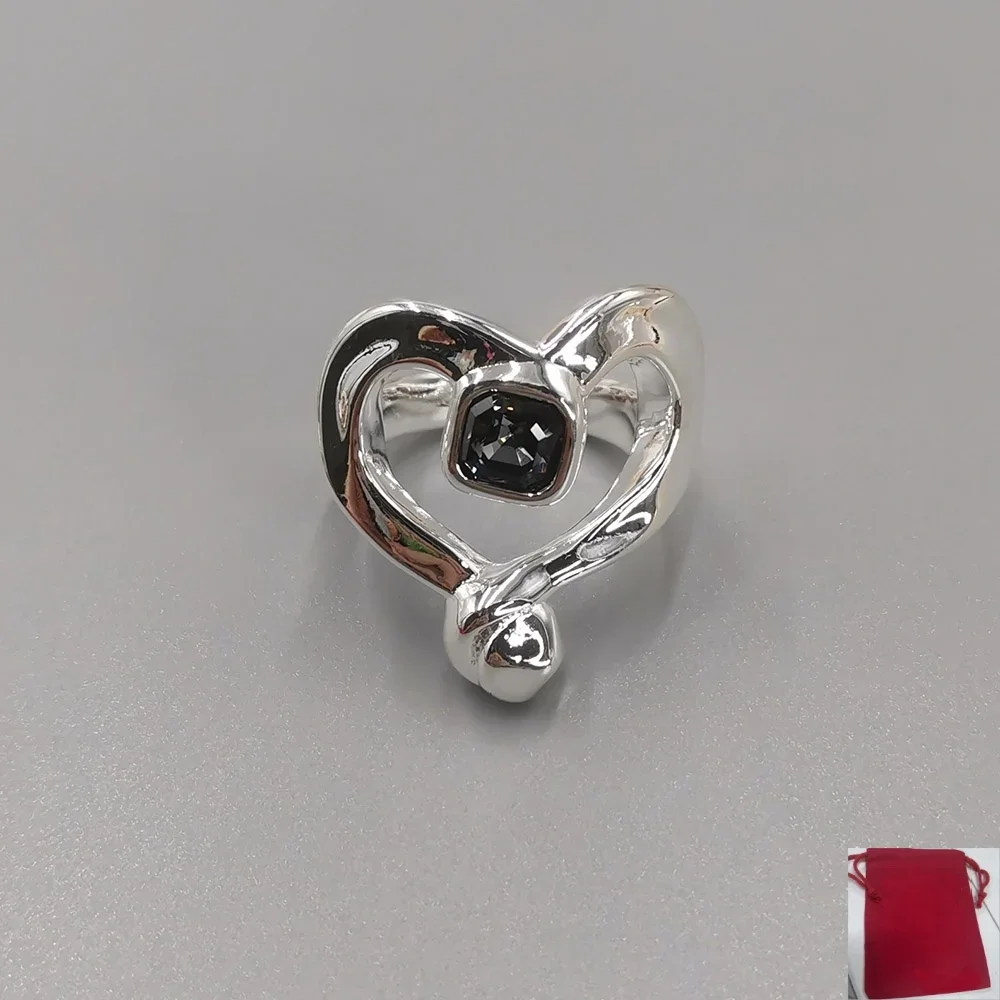 2026 Spain Exquisite Spicy Girl Wind Gold Silver Heart Shaped Grey Crystal Ring Jewelry Accessories Birthday Gift 2