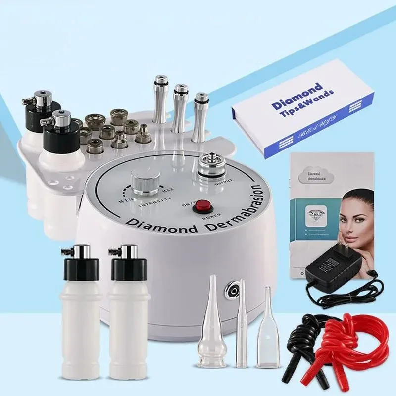 Nouveau 3 en 1 diamant Microdermabrasion Machine de beauté outil d'aspiration sous vide pulvérisation d'eau humide du visage exfolier le visage Peeling de la peau