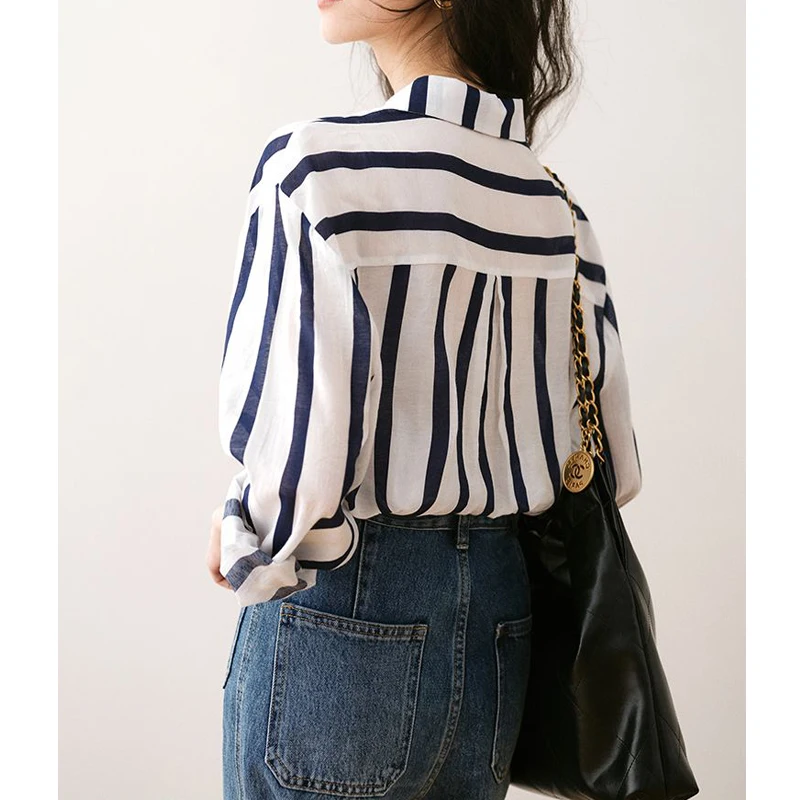 Women\'s Korean Fashion Vintage Striped Print Shirt Office Lady Minimalist Lapel Chic Blouse Casual Long Sleeve Loose Pocket Tops