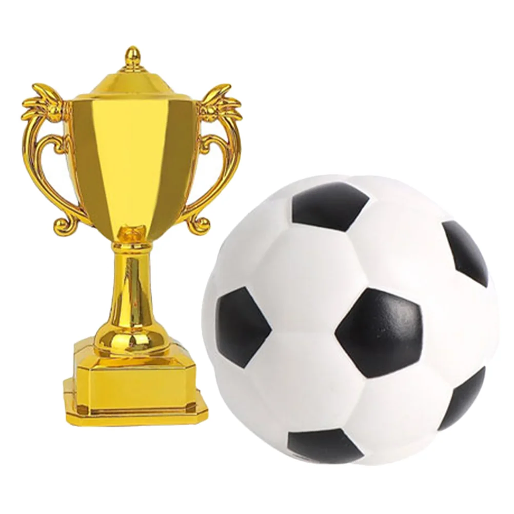 Puntelli Trofeo Modello di calcio Bambino Calcio Sport Torta Toppers Mini accessorio per casa delle bambole in plastica