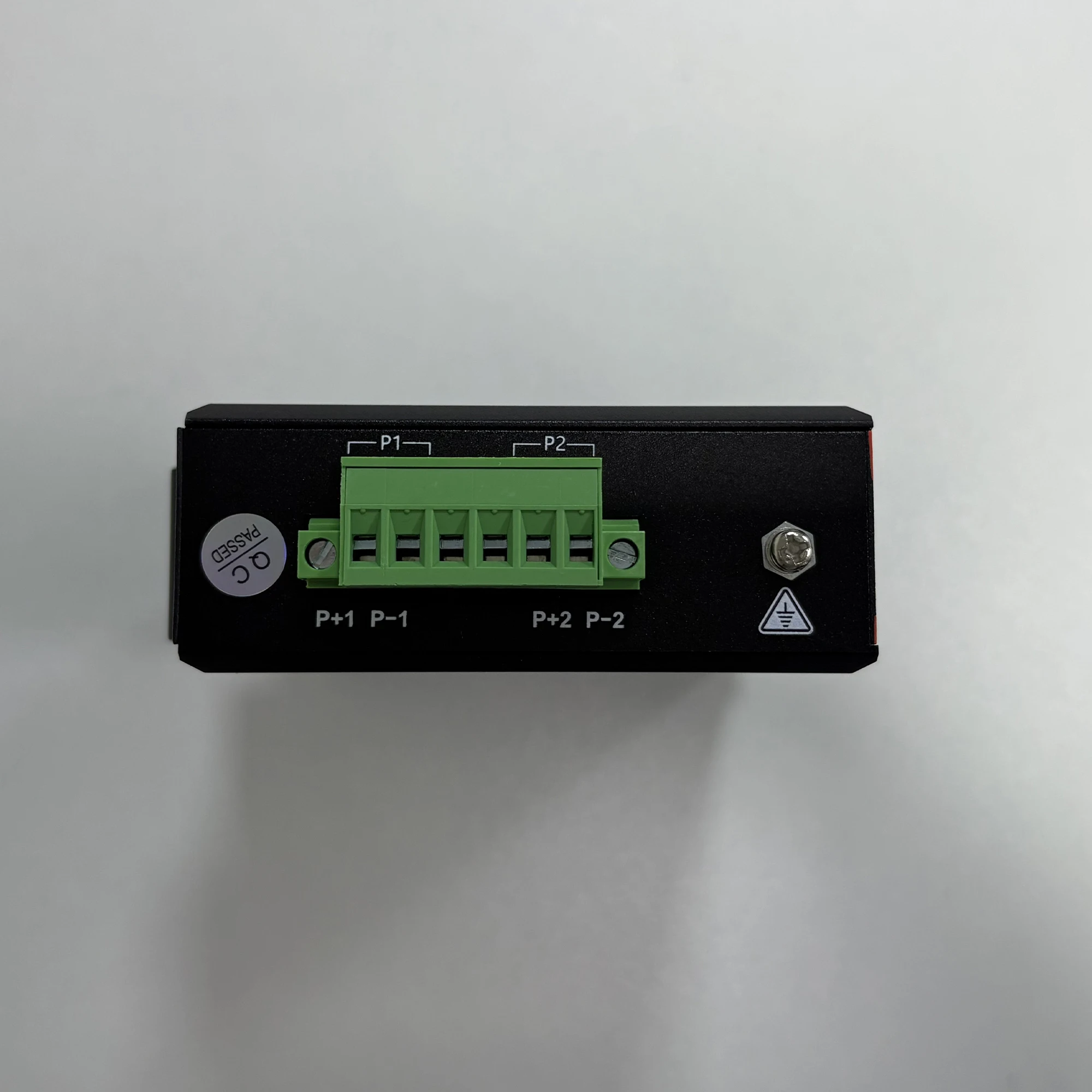 Industrial Ethernet Switch 4×Gigabit RJ45 + 1×SFP Fiber | 5-Port Unmanaged DIN-Rail Switch | IP40 Aluminum |12–52V DC|-40~80℃