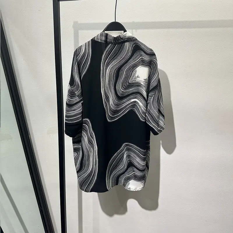 Dark Style Fashion Retro Geometric Print Loose Batwing Sleeve Shirt Popular Non-Ironing Draping Short Top