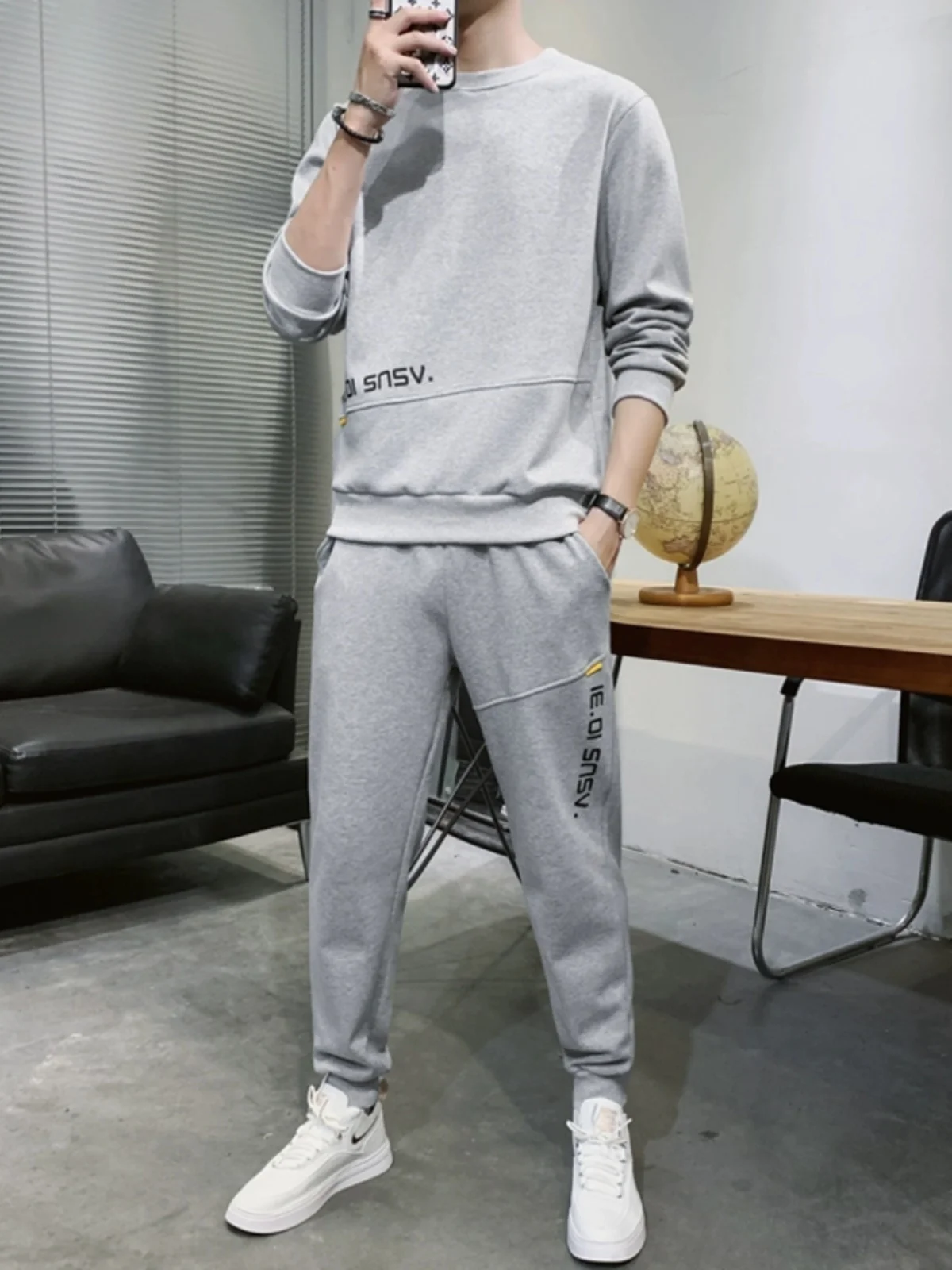 grey-autumn-print-slim-fit-round-neck-running-outfit-set-casual-sportswear-for-men-long-sleeve-t-shirt-and-long-pants