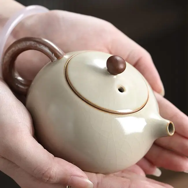 

Send the office Ru kiln tea set, celebrate the birthday of the guest, teacup, household teapot gift, ceramic light luxury