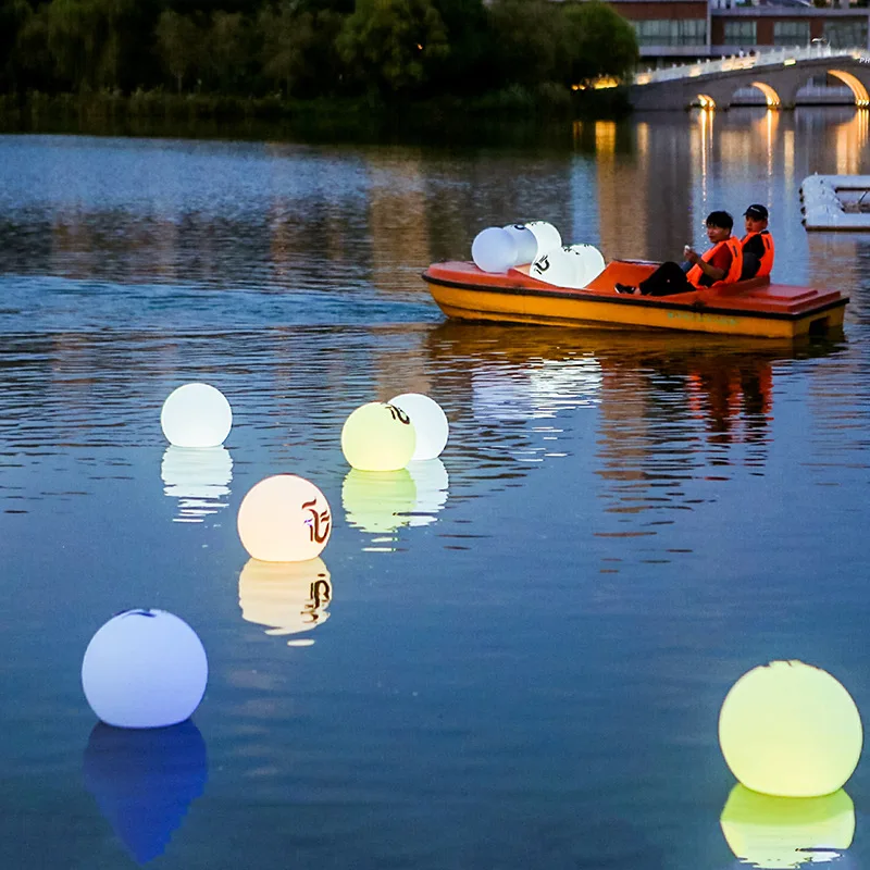 Solar-Rasenleuchte, LED-Leuchtkugelleuchte, bemaltes Muster, 2 Meter drehbare Formkunst, PE-Kunststoffkugel, superhell