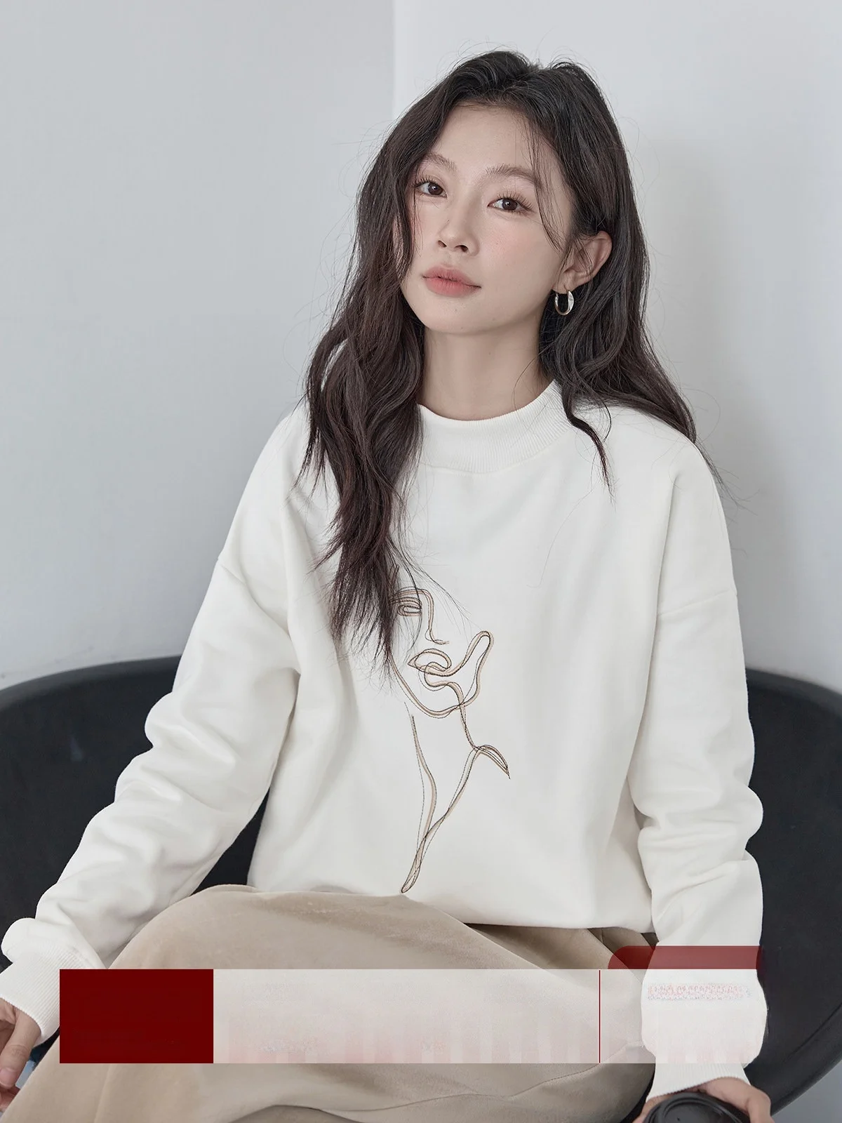 

Белая женская толстовка с флисовой подкладкой, свободный крой, весна 2026, дизайн HUIXI, уникальный повседневный комфортный топ