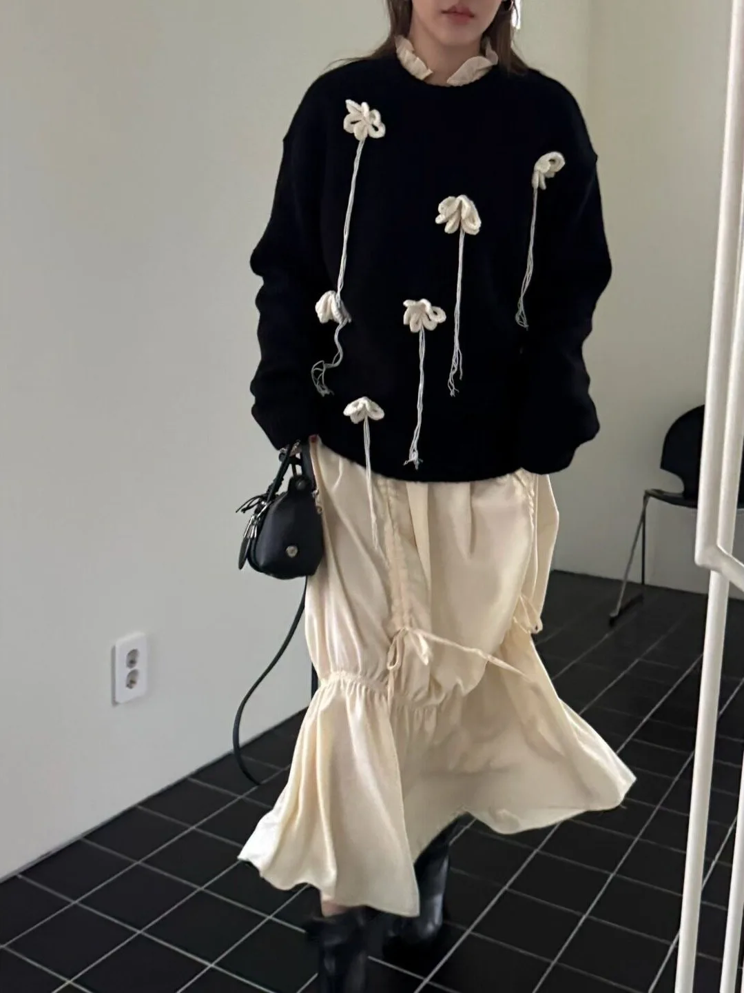 Handmade Floral Warm Sweater Dongda Gate Women's Fashion Autumn Winter New Style Personality Matching Inner Wear Street Style
