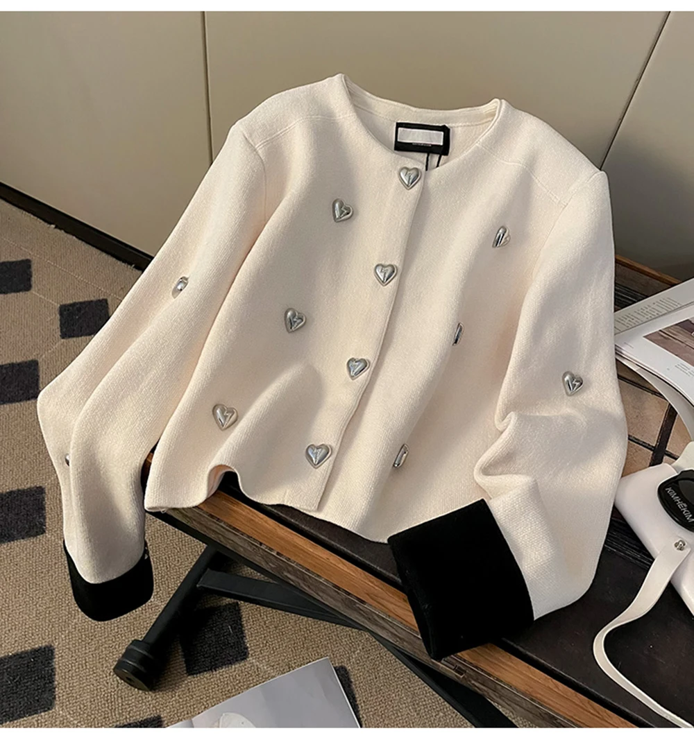 

Korean Style Women's Cardigan Jacket With Heart Decoration Single Breasted Color Block Short Chic Outerwear Spring New Tops