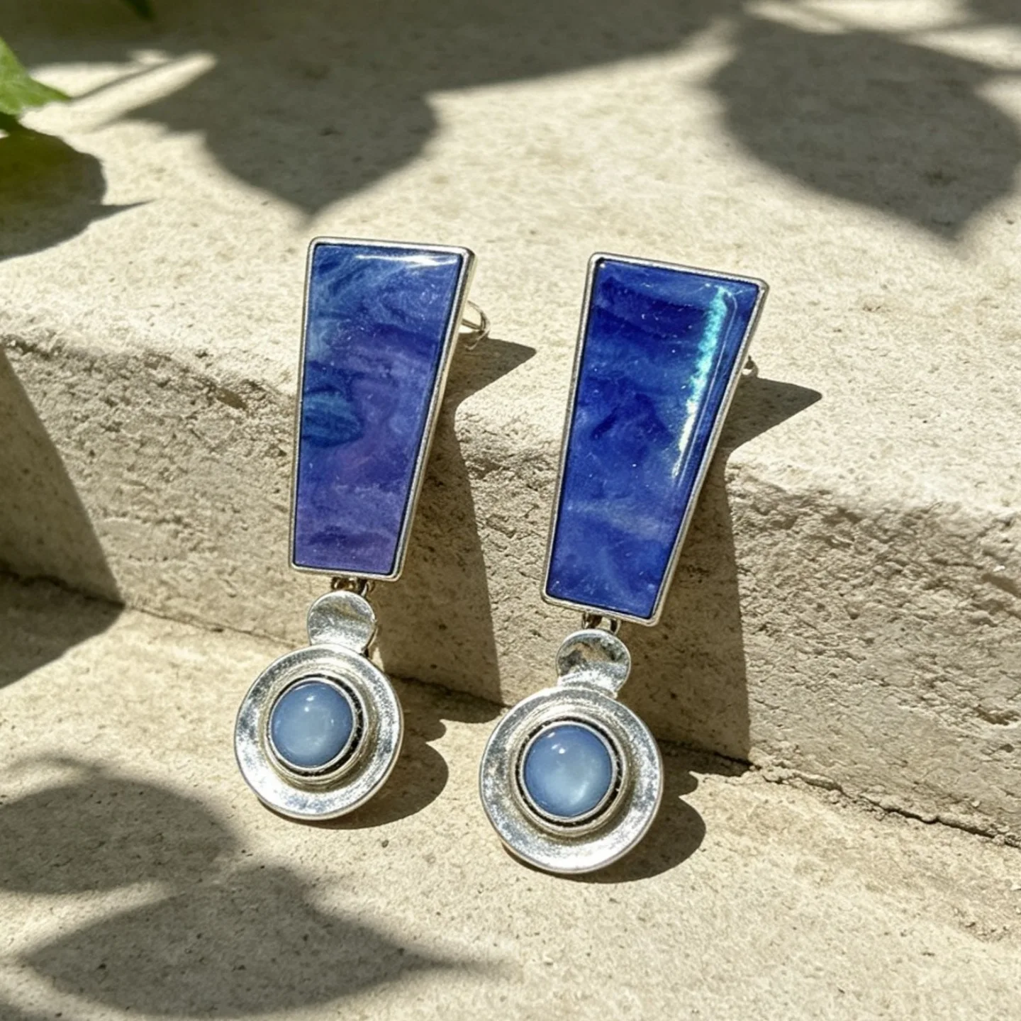 Unique temperament gradual change starry sky blue geometric stud earrings high sense fashion retro round earrings vacation style