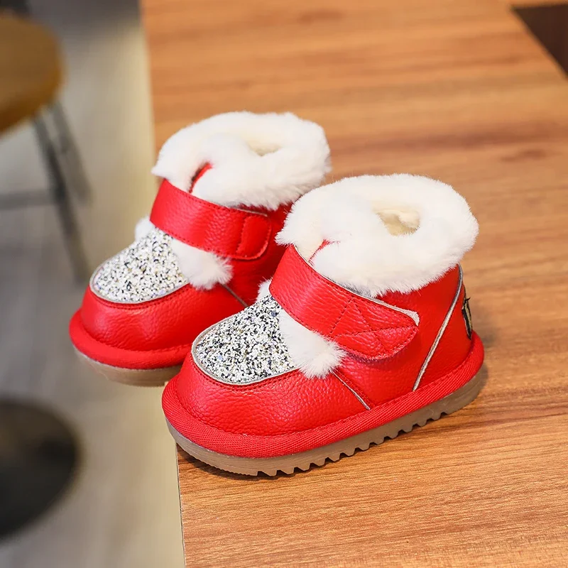 Botas de invierno de cuero genuino para niñas, botas de nieve antideslizantes de felpa para niños, zapatos para niños pequeños, zapatos de