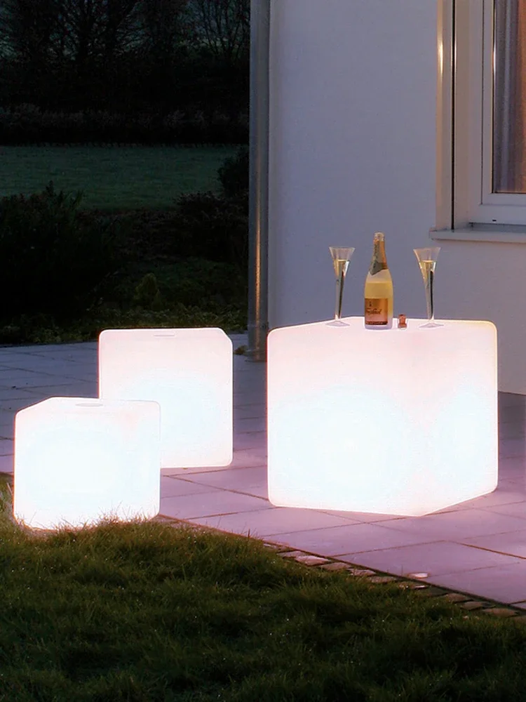 Outdoor waterproof lamp lawn pool lamp outdoor bar dining table chair party atmosphere square rechargeable